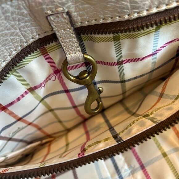 COACH Elegant Silver Tote Bag Very beautiful Great Condition. - Picture 10 of 13
